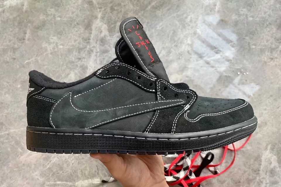 https---hypebeast.com-image-2022-08-travis-scott-air-jordan-1-low-og-black-phantom-closer-look-release-info-dm7866-001-000.jpg